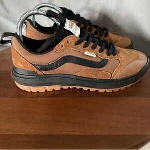 Vans UltraRange EXO MTE-1 Insulted WaterResistant Suede Shoe Men’s 7.5/Women’s 9